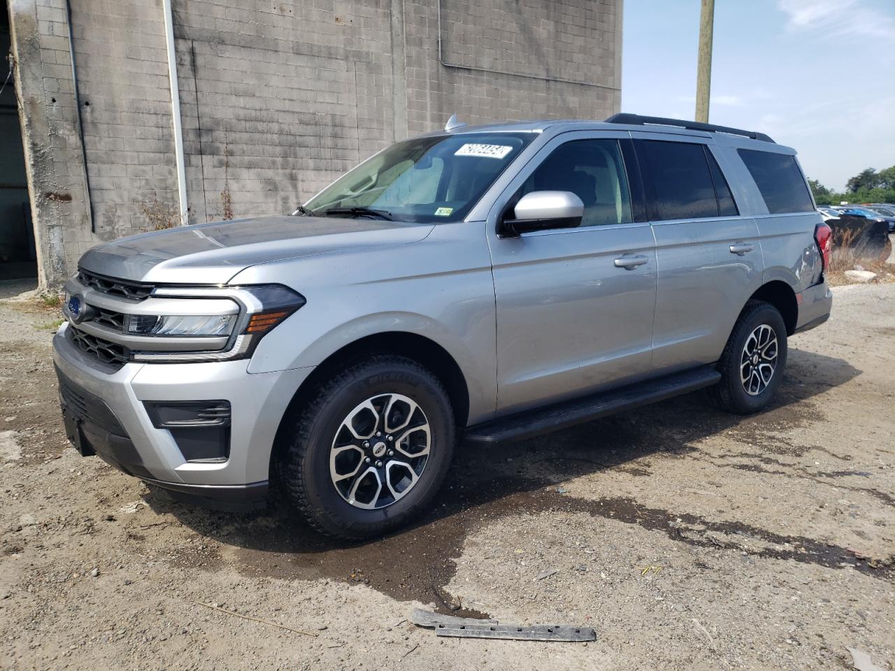 FORD EXPEDITION 2024