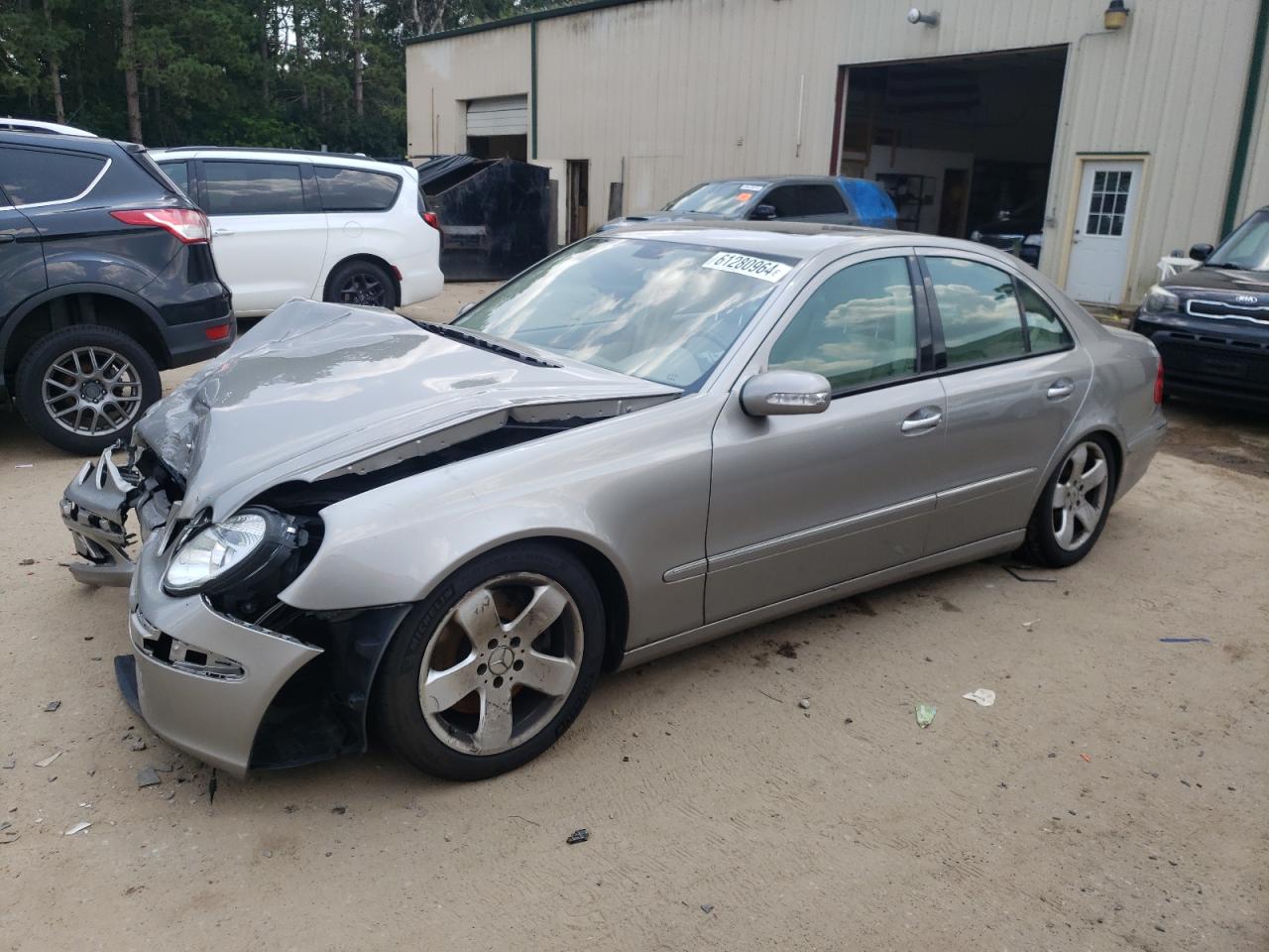 MERCEDES-BENZ E-CLASS 2006
