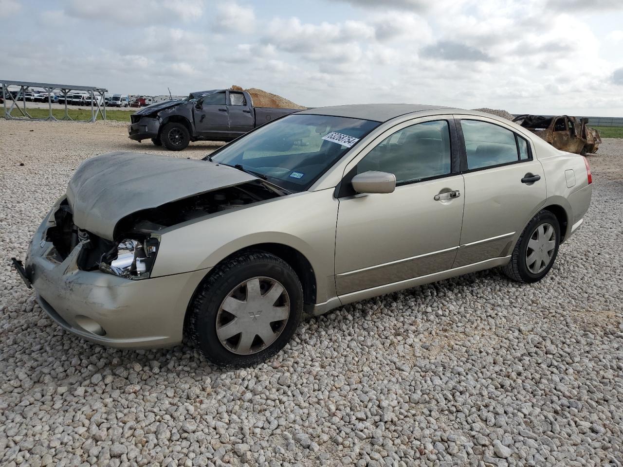 MITSUBISHI GALANT ES 2004