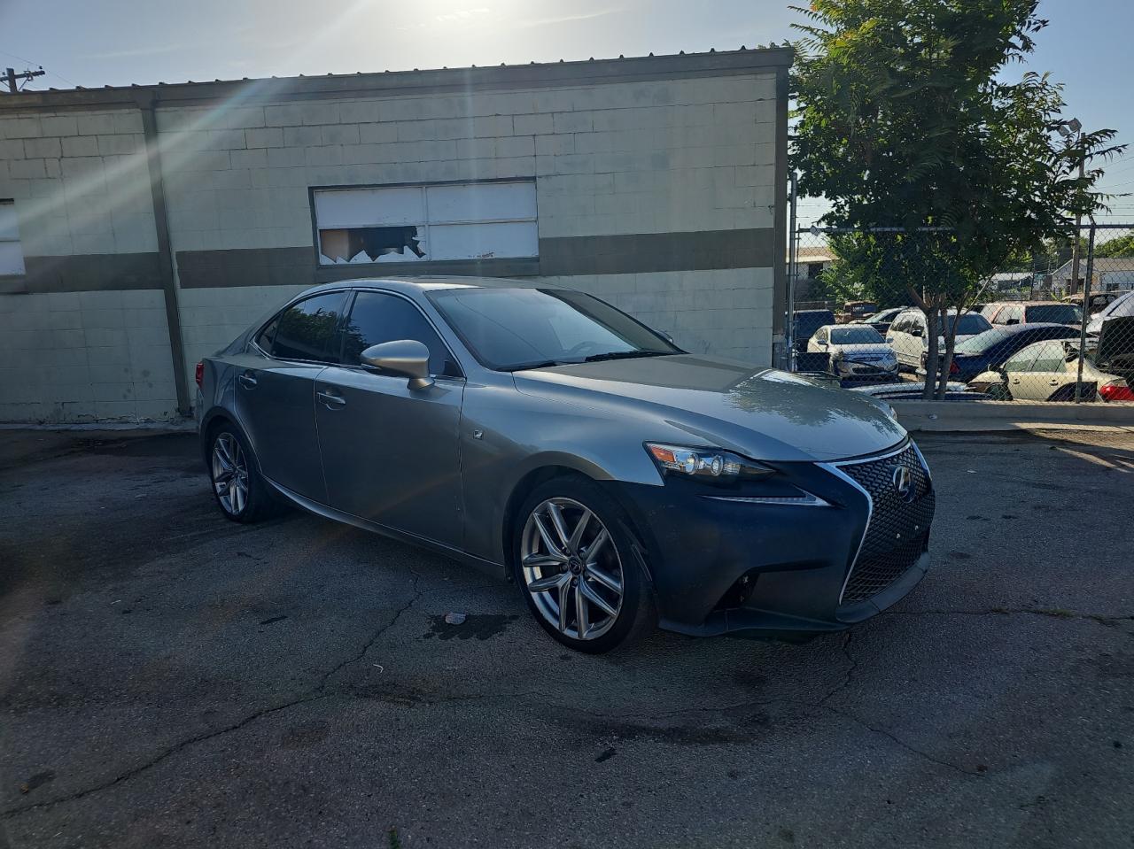 LEXUS IS 2016