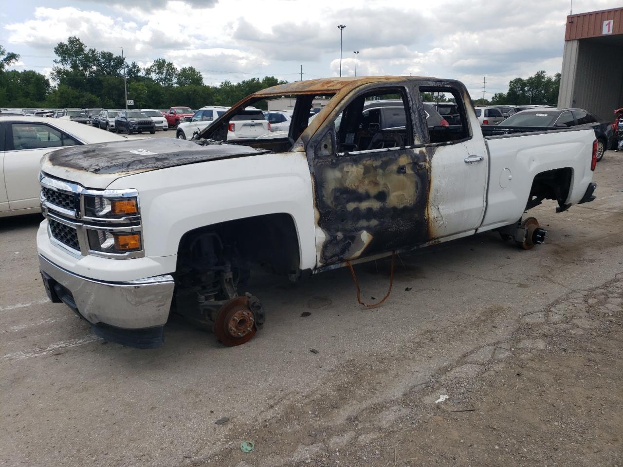 CHEVROLET SILVERADO 2015