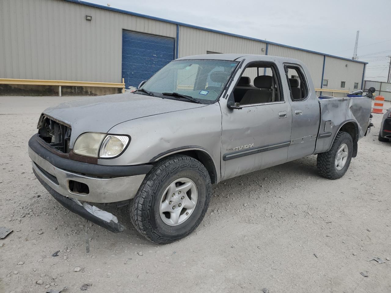 TOYOTA TUNDRA ACC 2002