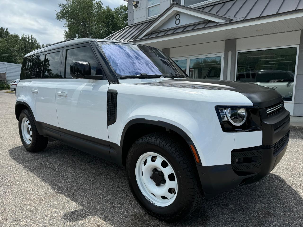 LAND ROVER Defender 1 2022
