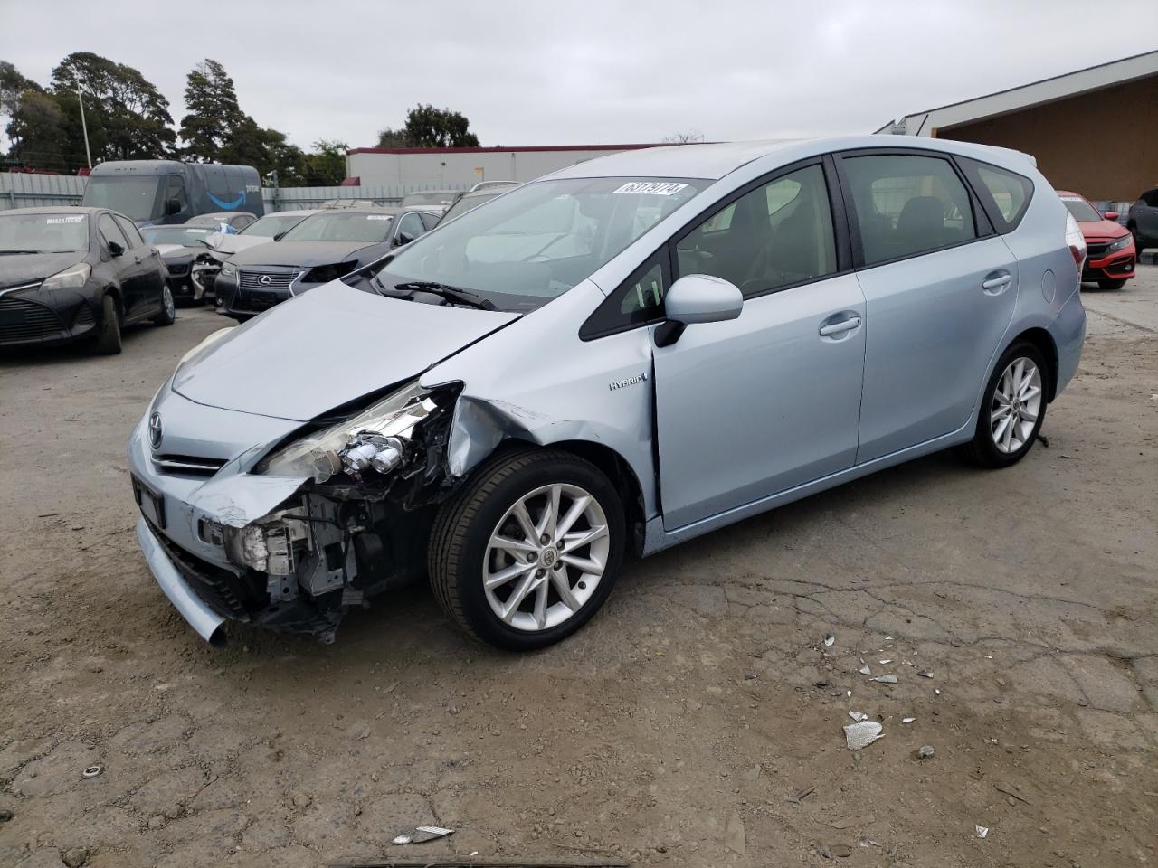 TOYOTA PRIUS V 2012