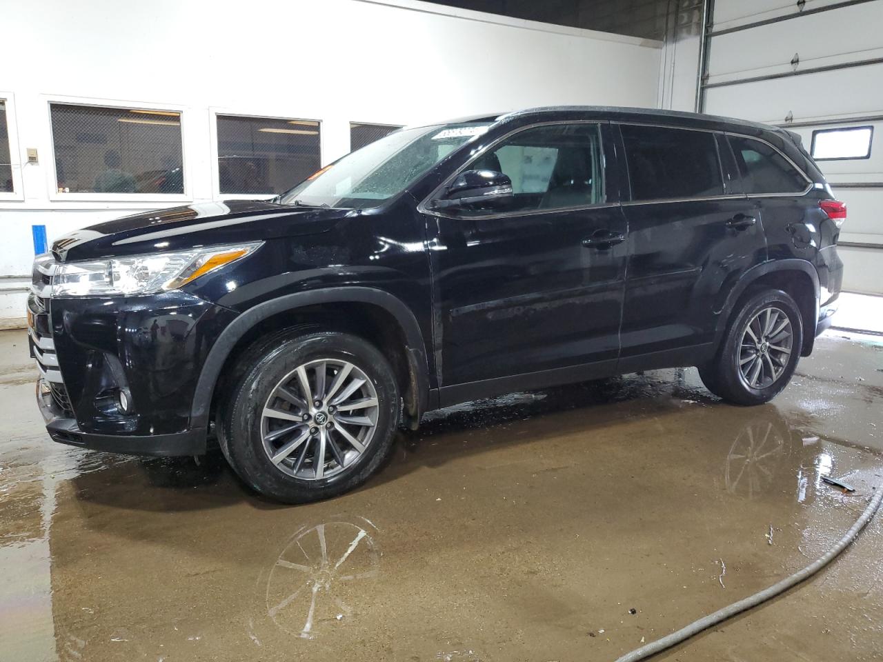 TOYOTA HIGHLANDER 2019