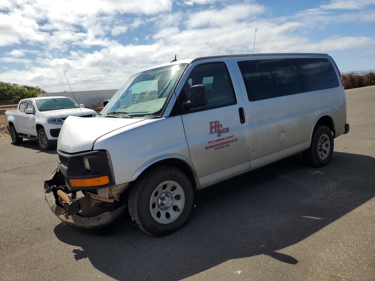 CHEVROLET EXPRESS 2011