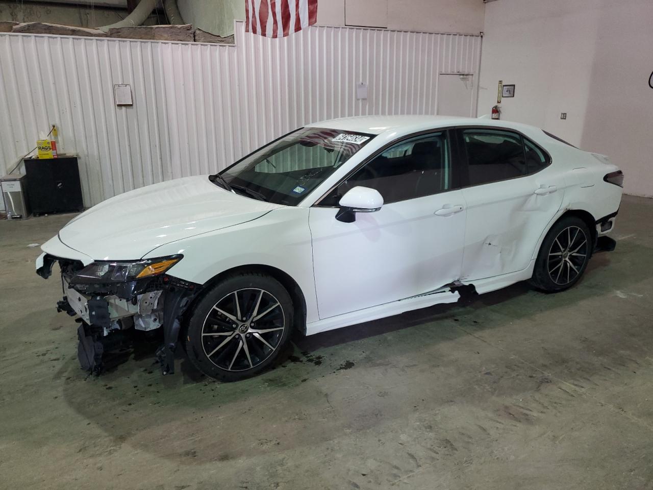 TOYOTA CAMRY SE N 2023