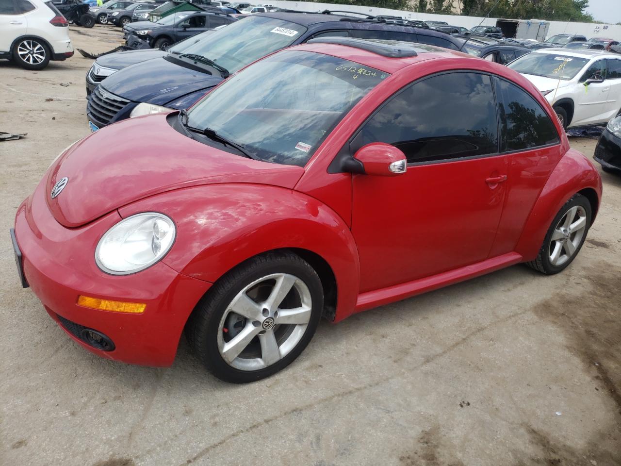 VOLKSWAGEN New Beetle 2006