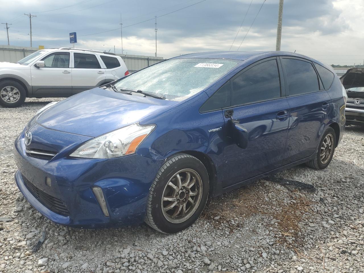 TOYOTA PRIUS V 2014