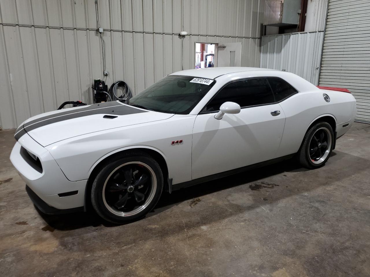 DODGE CHALLENGER 2013