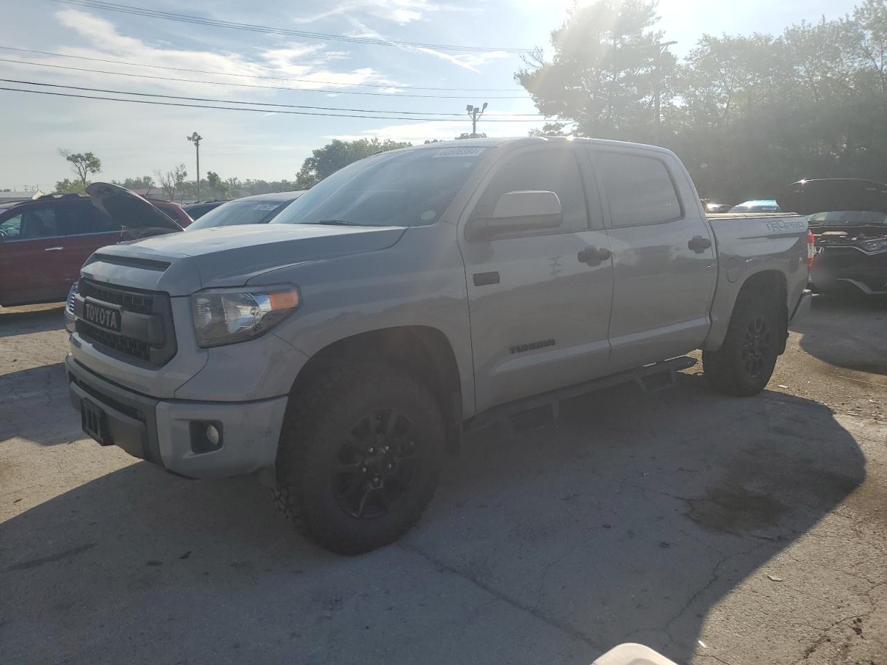 TOYOTA Tundra Cre 2017