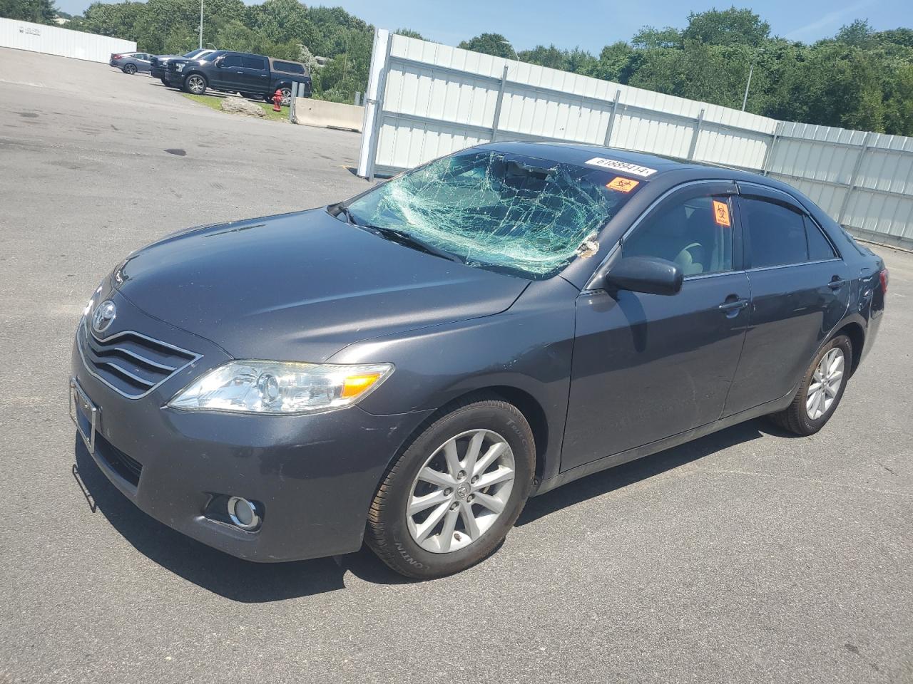 TOYOTA CAMRY BASE 2011