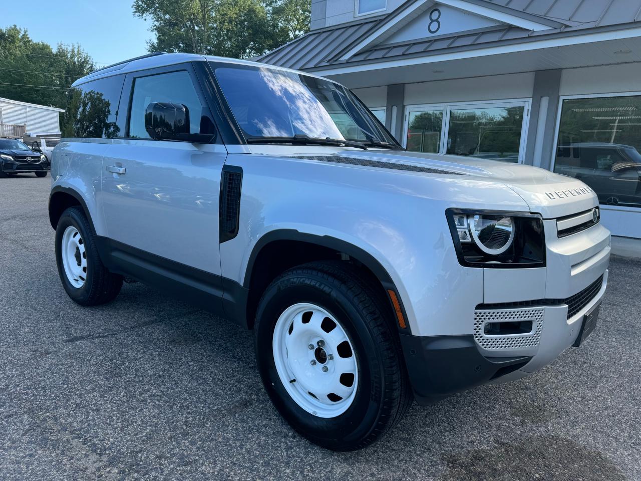 LAND ROVER DEFENDER 9 2022