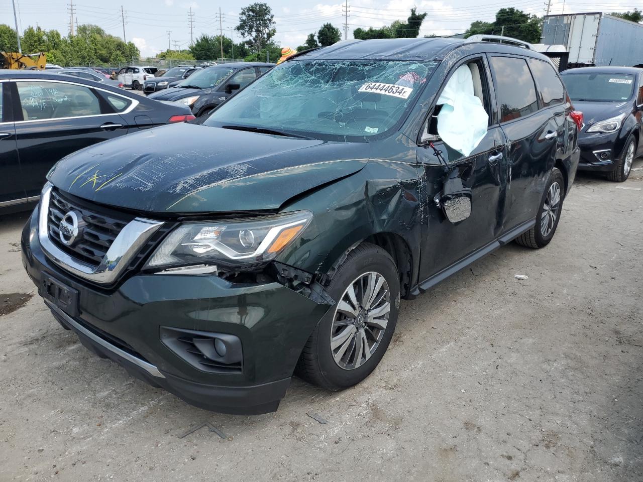 NISSAN Pathfinder 2018