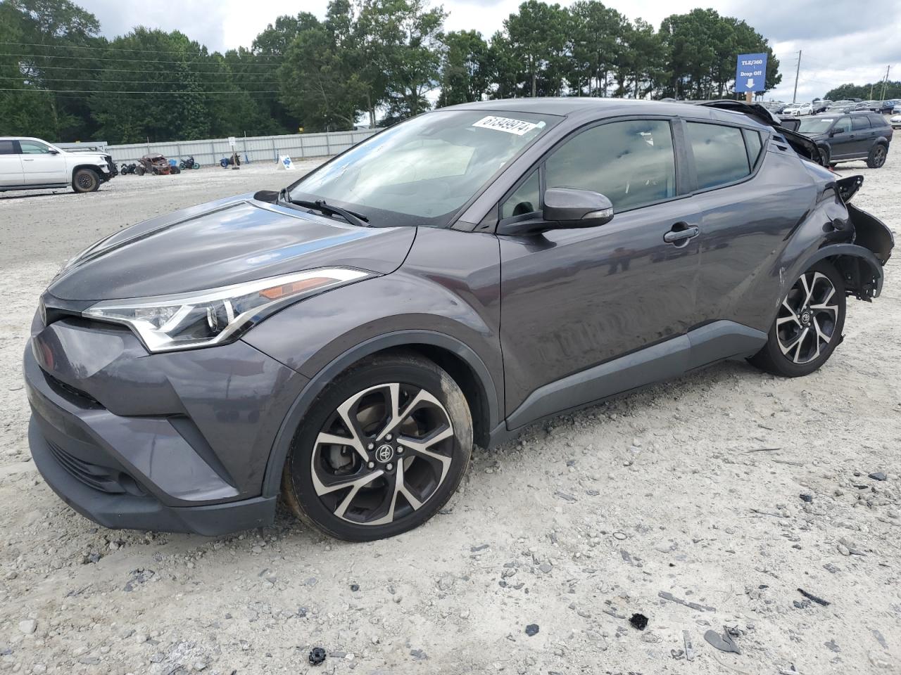 TOYOTA C-HR XLE 2019