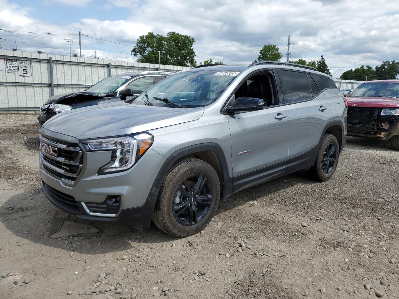 GMC TERRAIN AT 2023