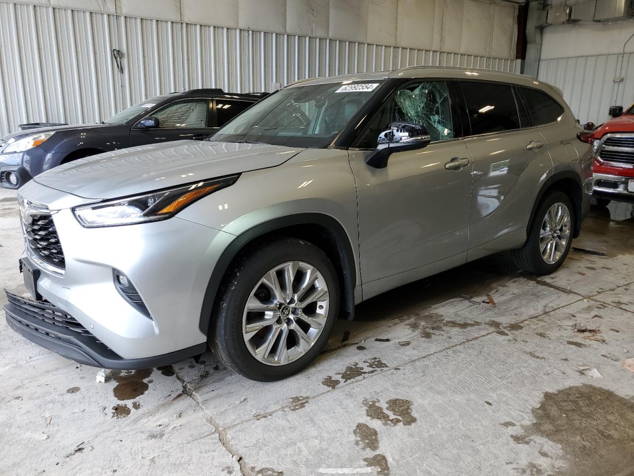TOYOTA HIGHLANDER 2021
