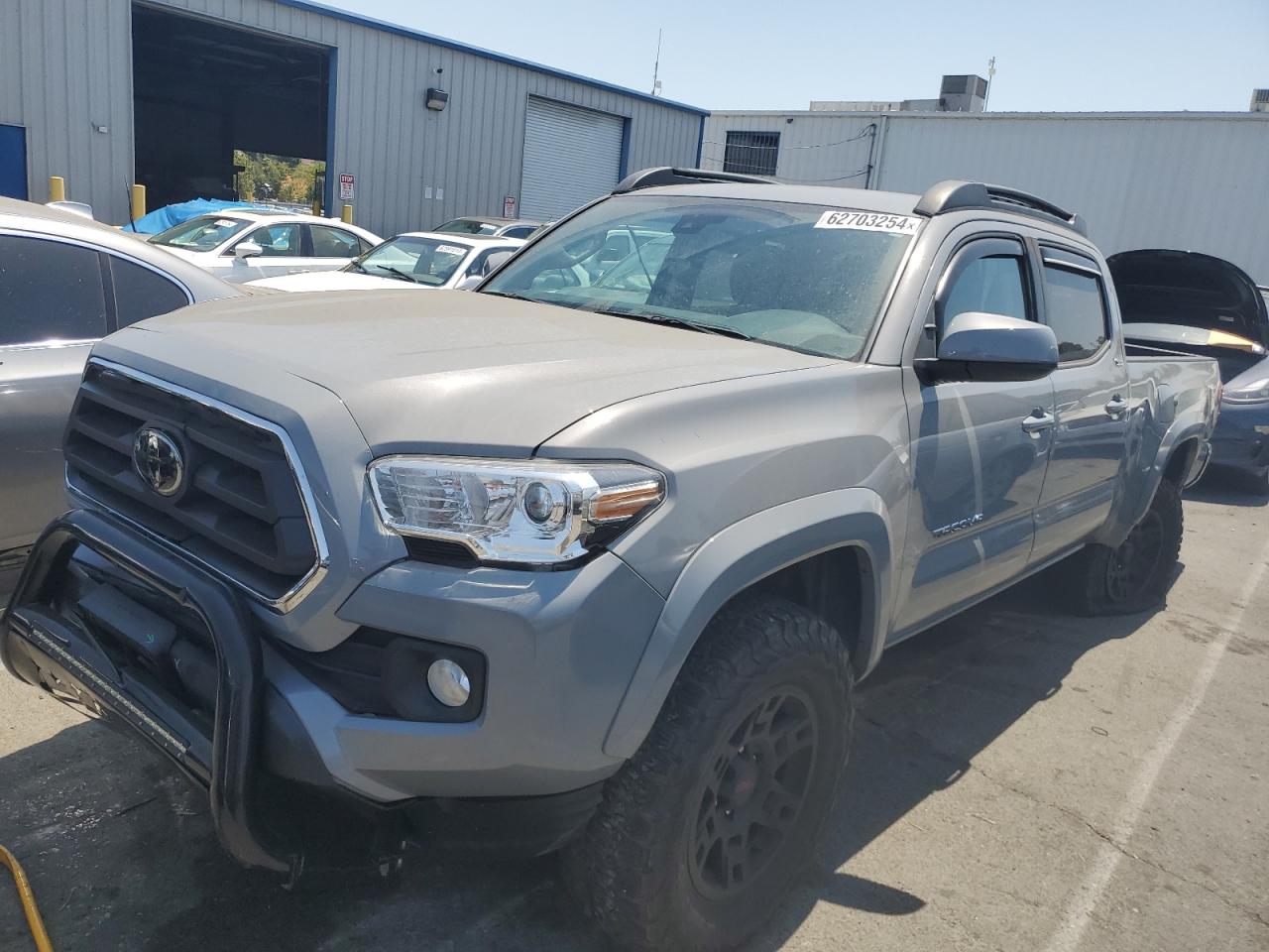 TOYOTA TACOMA DOU 2021