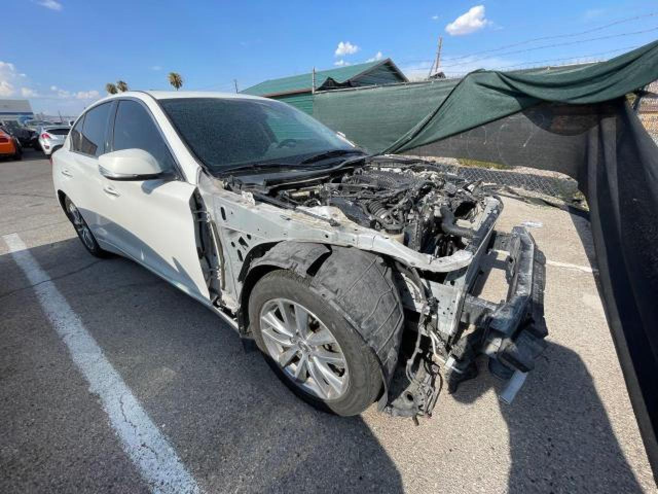 INFINITI Q50 2015