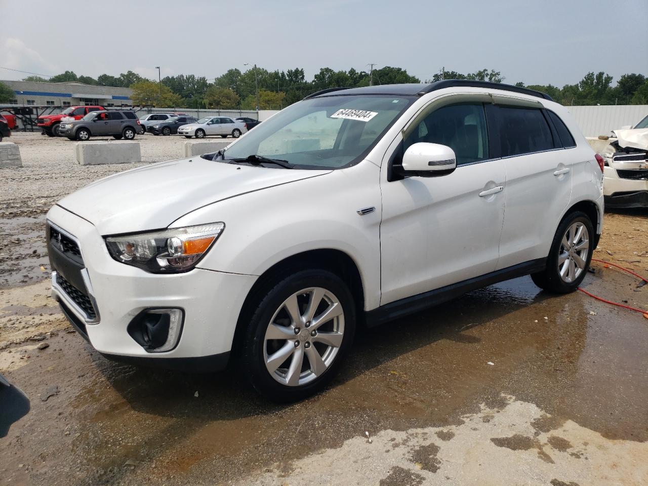 MITSUBISHI Outlander 2015
