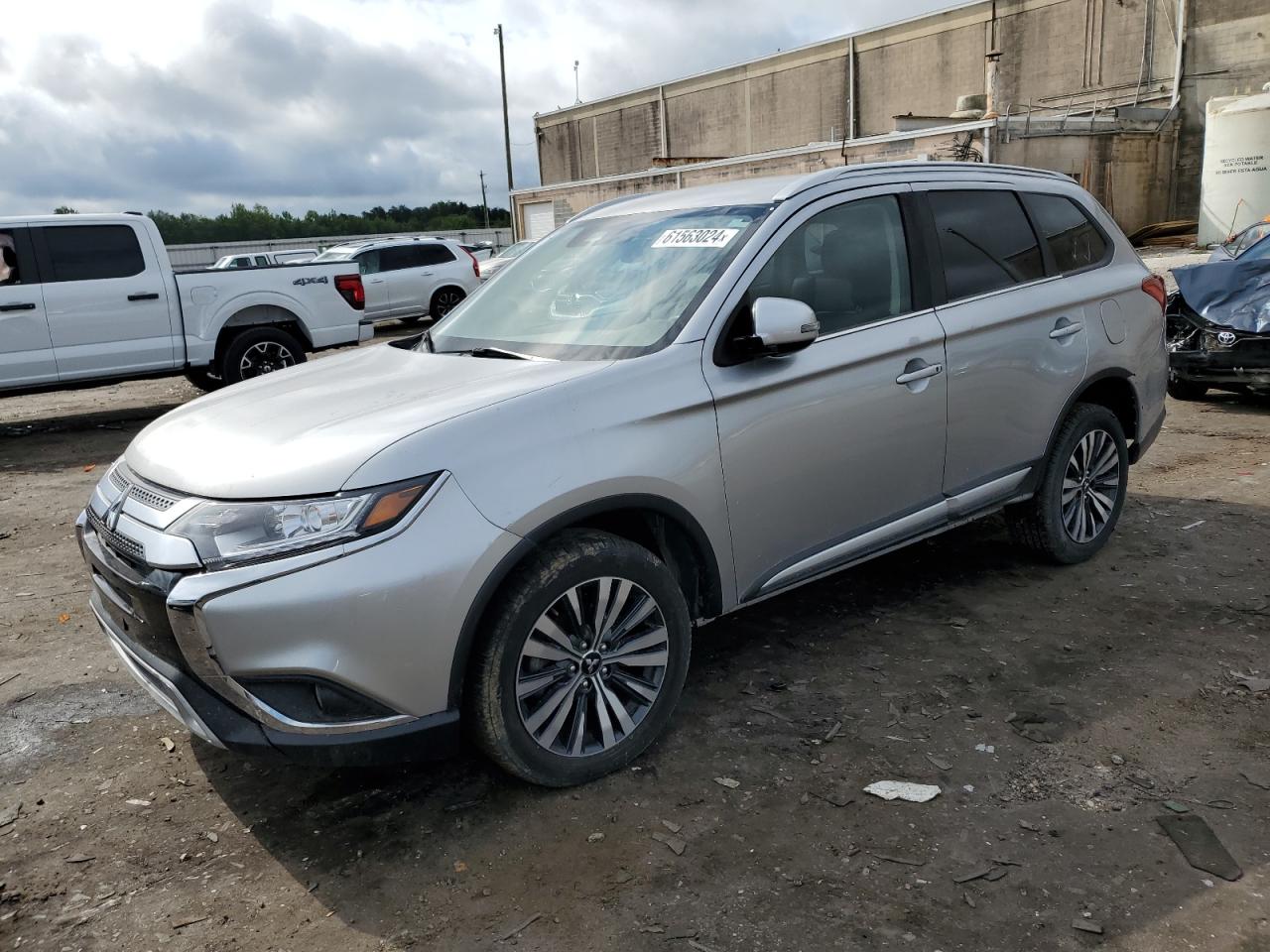 MITSUBISHI OUTLANDER 2020