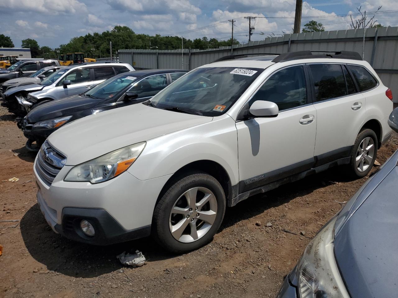 SUBARU OUTBACK 2. 2014