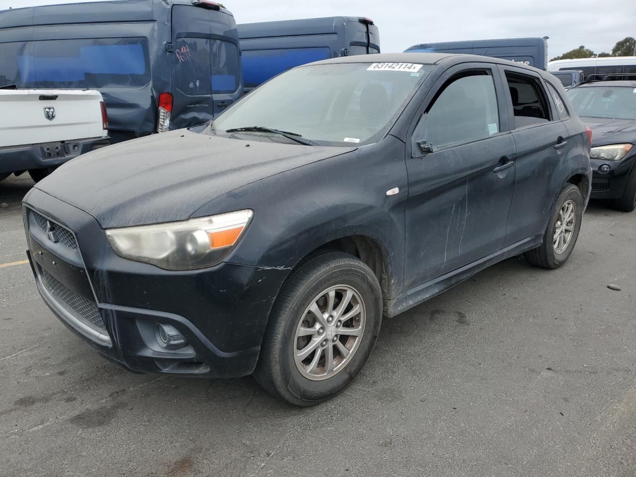 MITSUBISHI OUTLANDER 2011