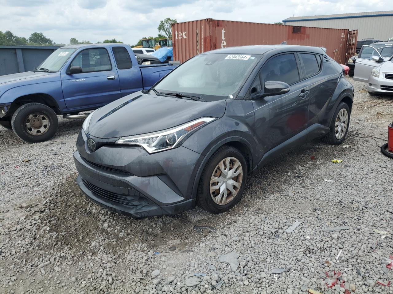 TOYOTA C-HR XLE 2019
