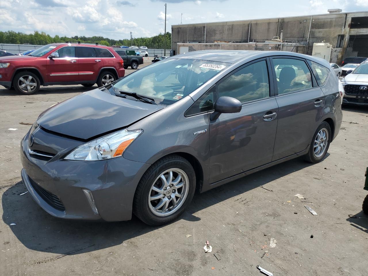 TOYOTA PRIUS V 2014