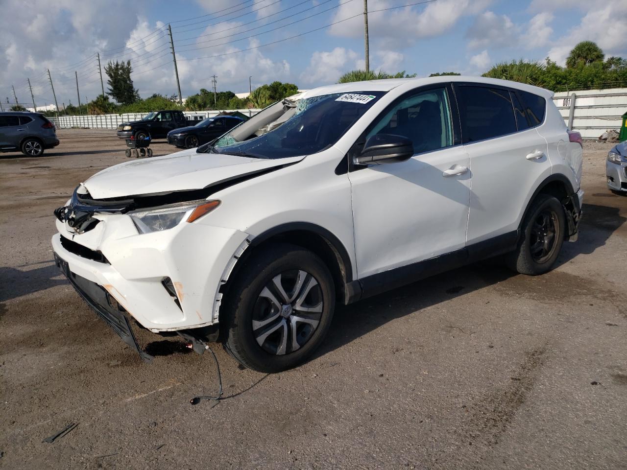 TOYOTA RAV4 LE 2017