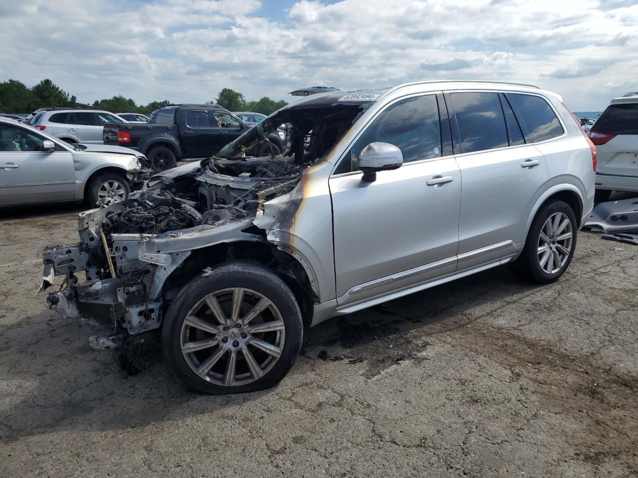 VOLVO XC90 T6 2016