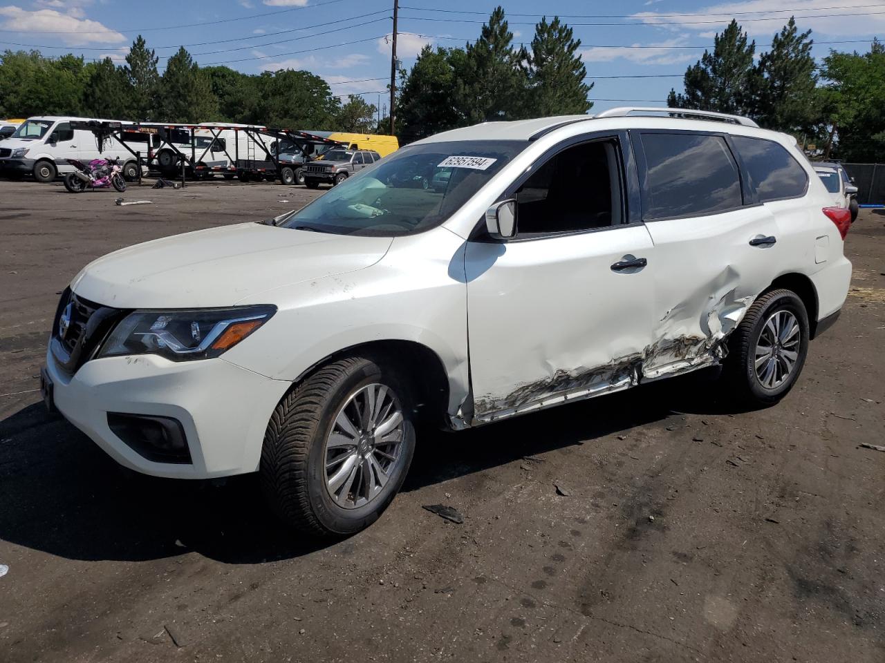 NISSAN PATHFINDER 2018