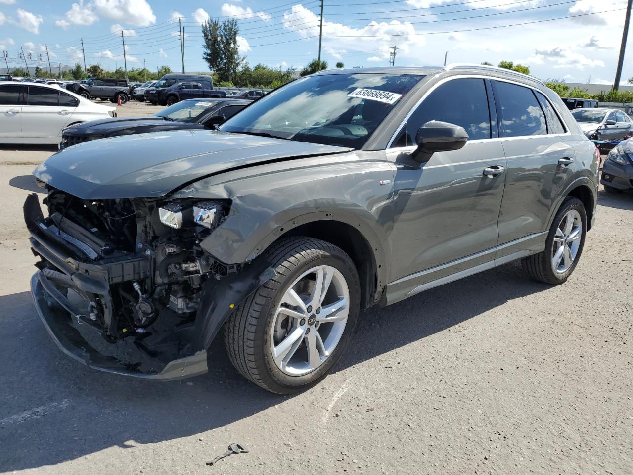 AUDI Q3 PREMIUM 2021