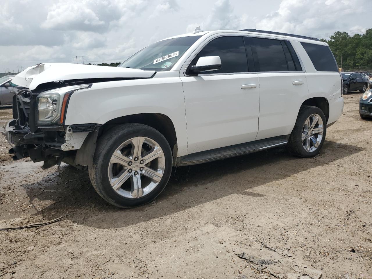 GMC YUKON SLE 2017