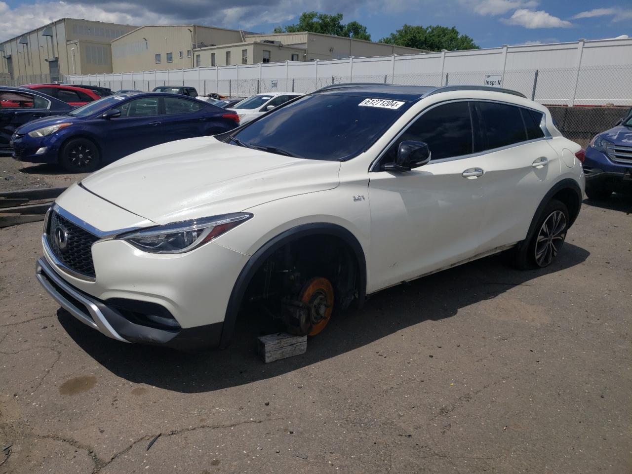 INFINITI QX30 BASE 2017