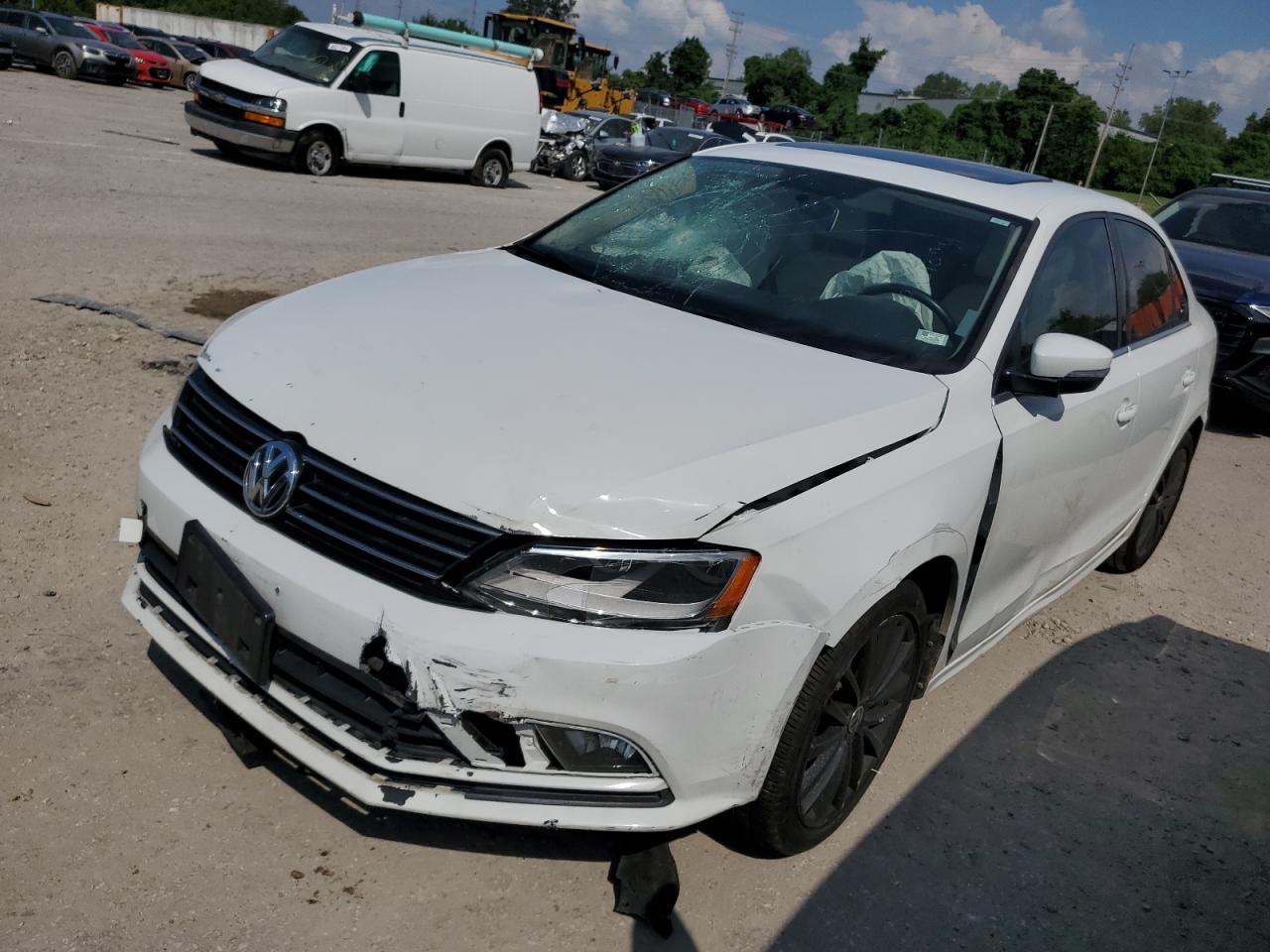 VOLKSWAGEN JETTA SE 2015