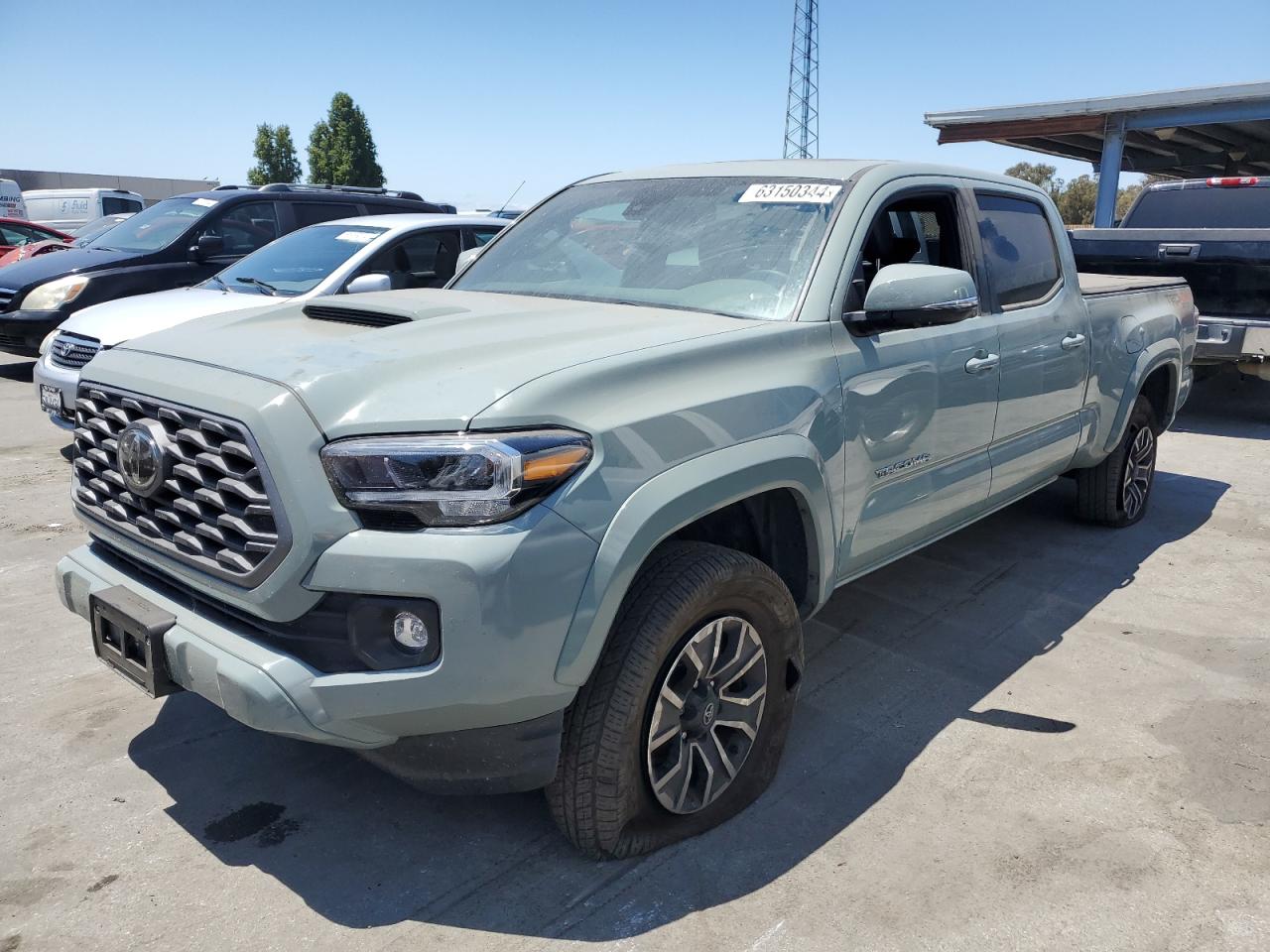 TOYOTA TACOMA DOU 2023