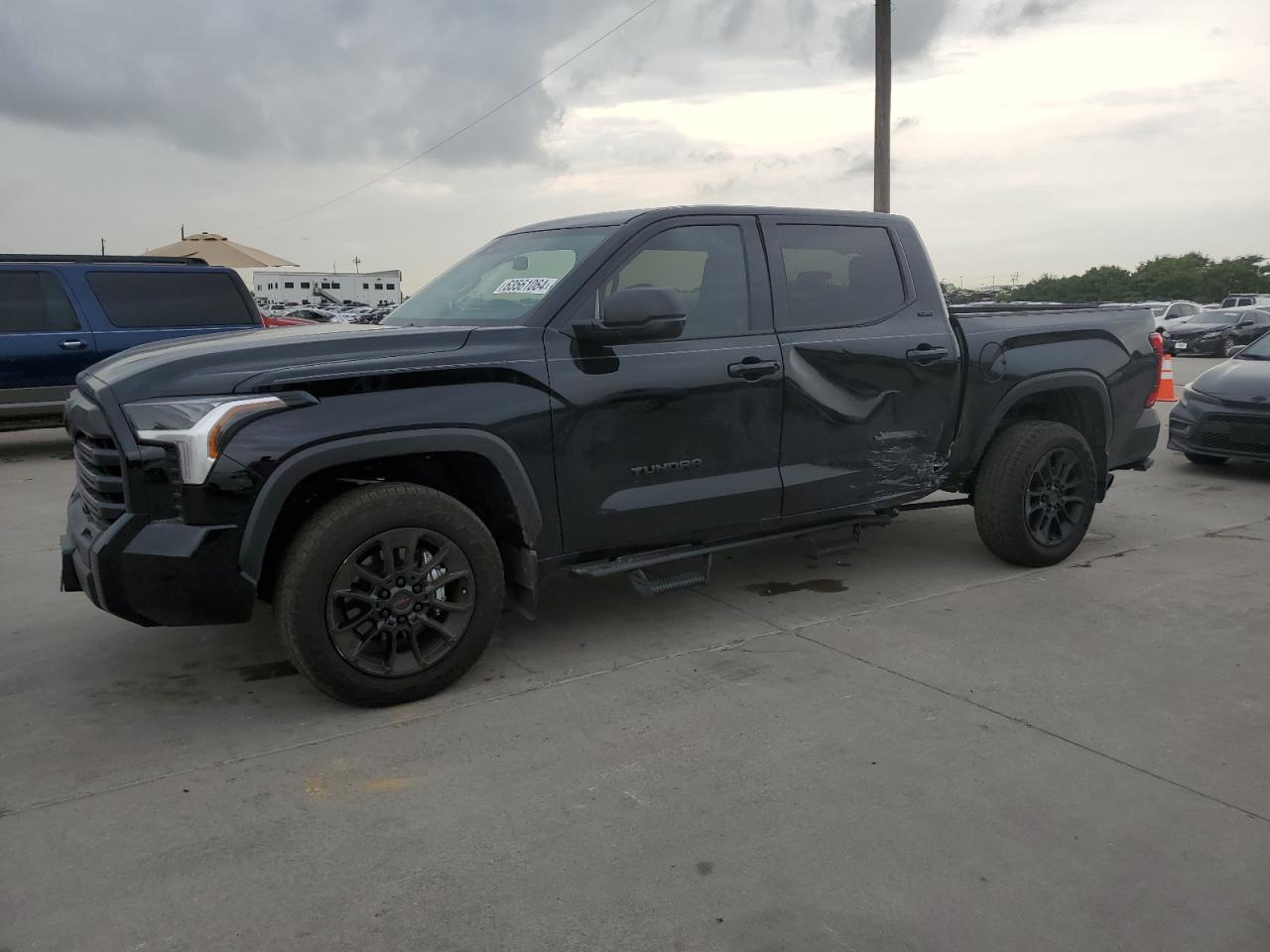 TOYOTA TUNDRA CRE 2024