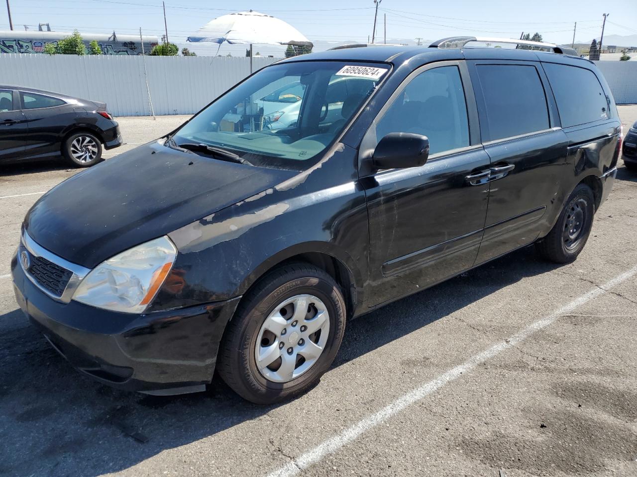 KIA SEDONA LX 2010