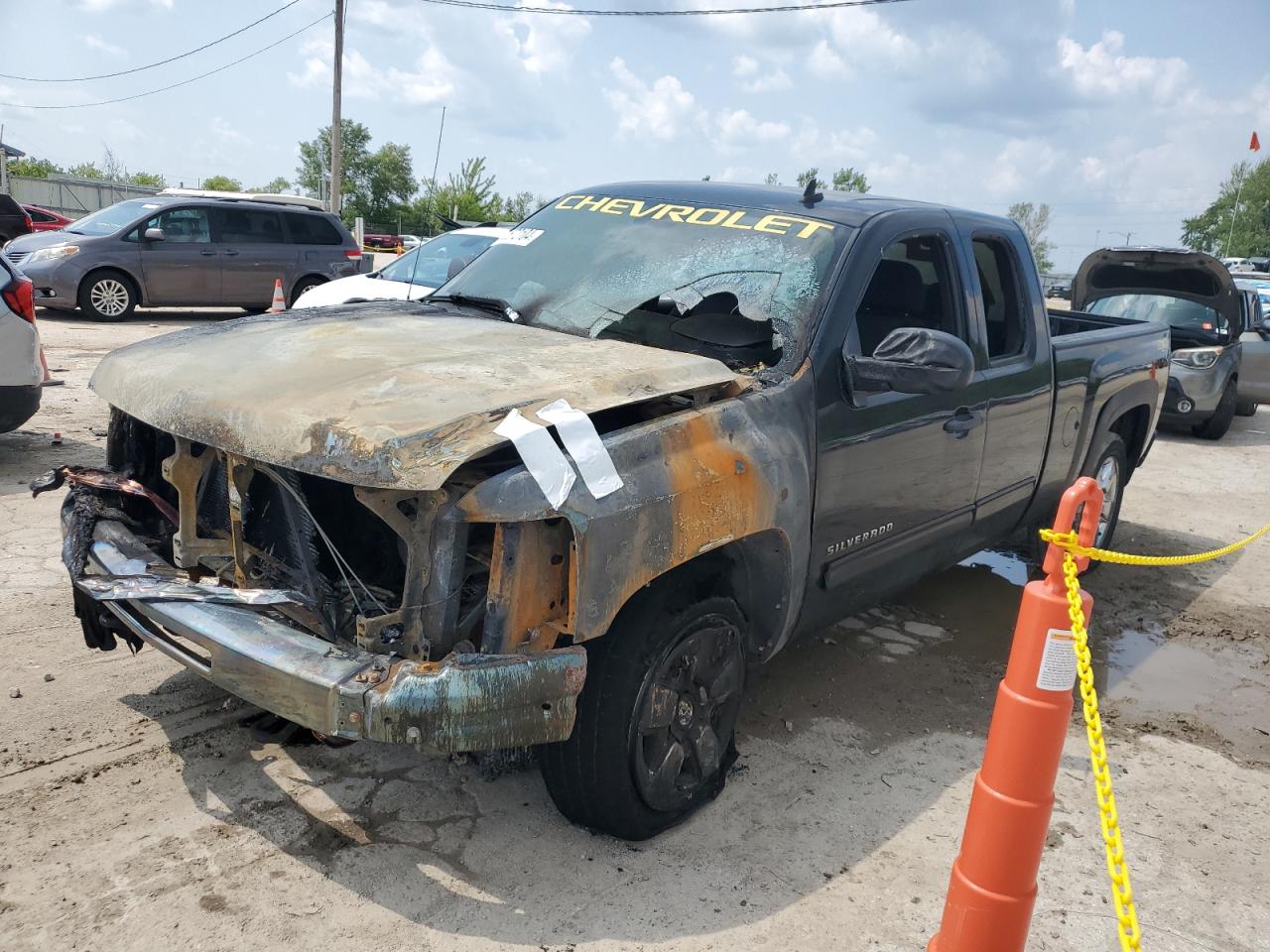 CHEVROLET SILVERADO 2011