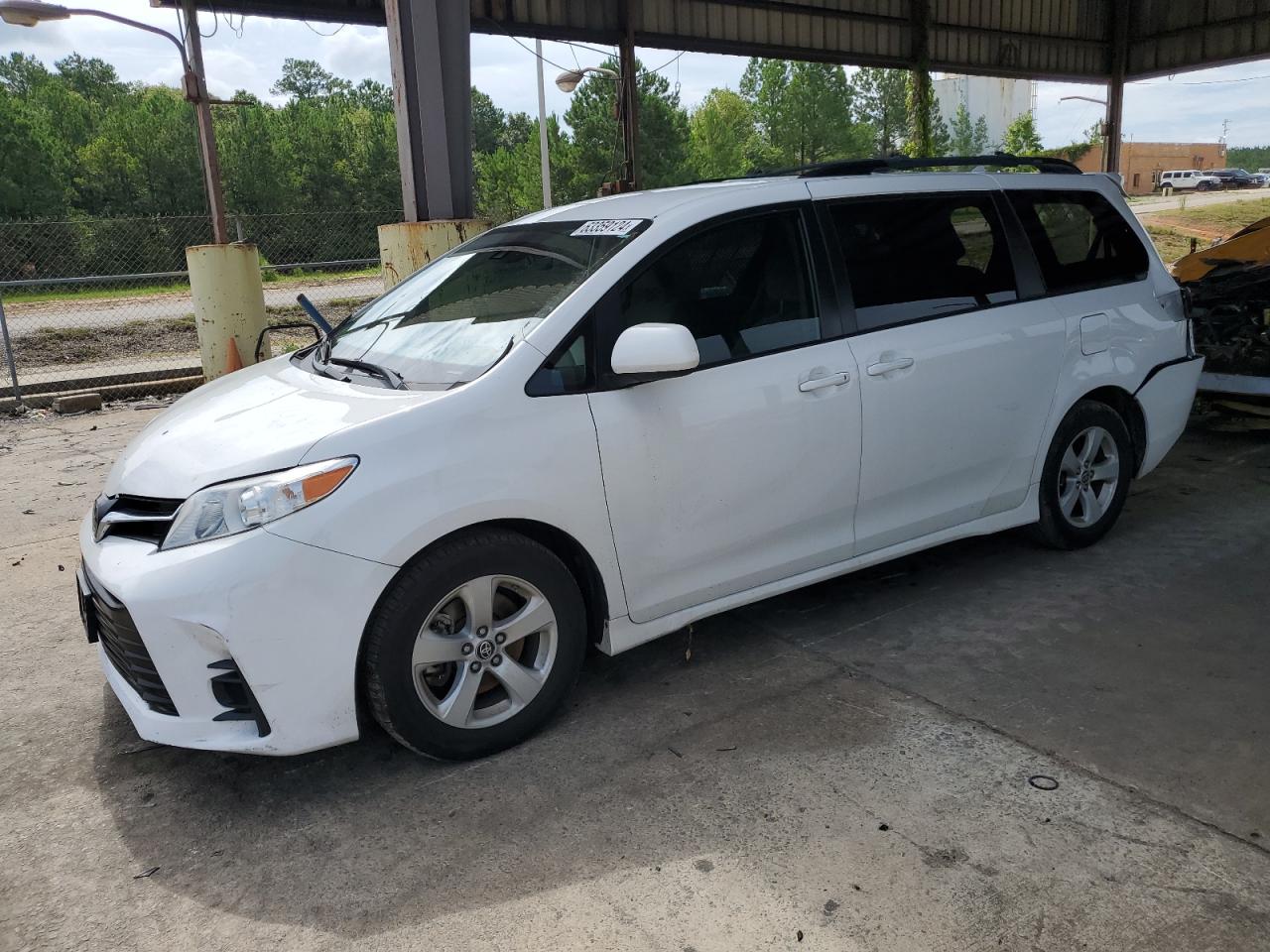 TOYOTA SIENNA LE 2020