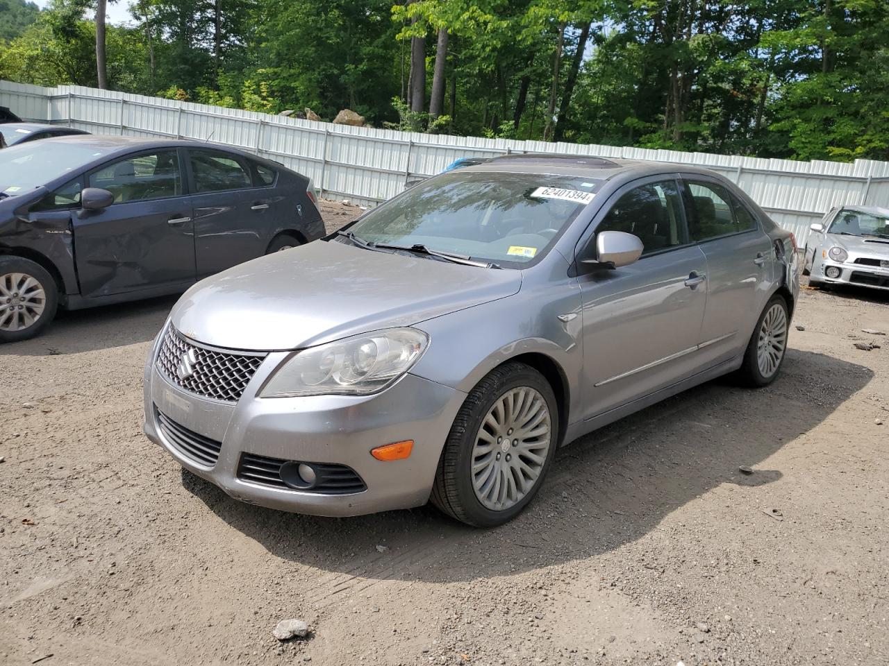 SUZUKI KIZASHI GT 2010