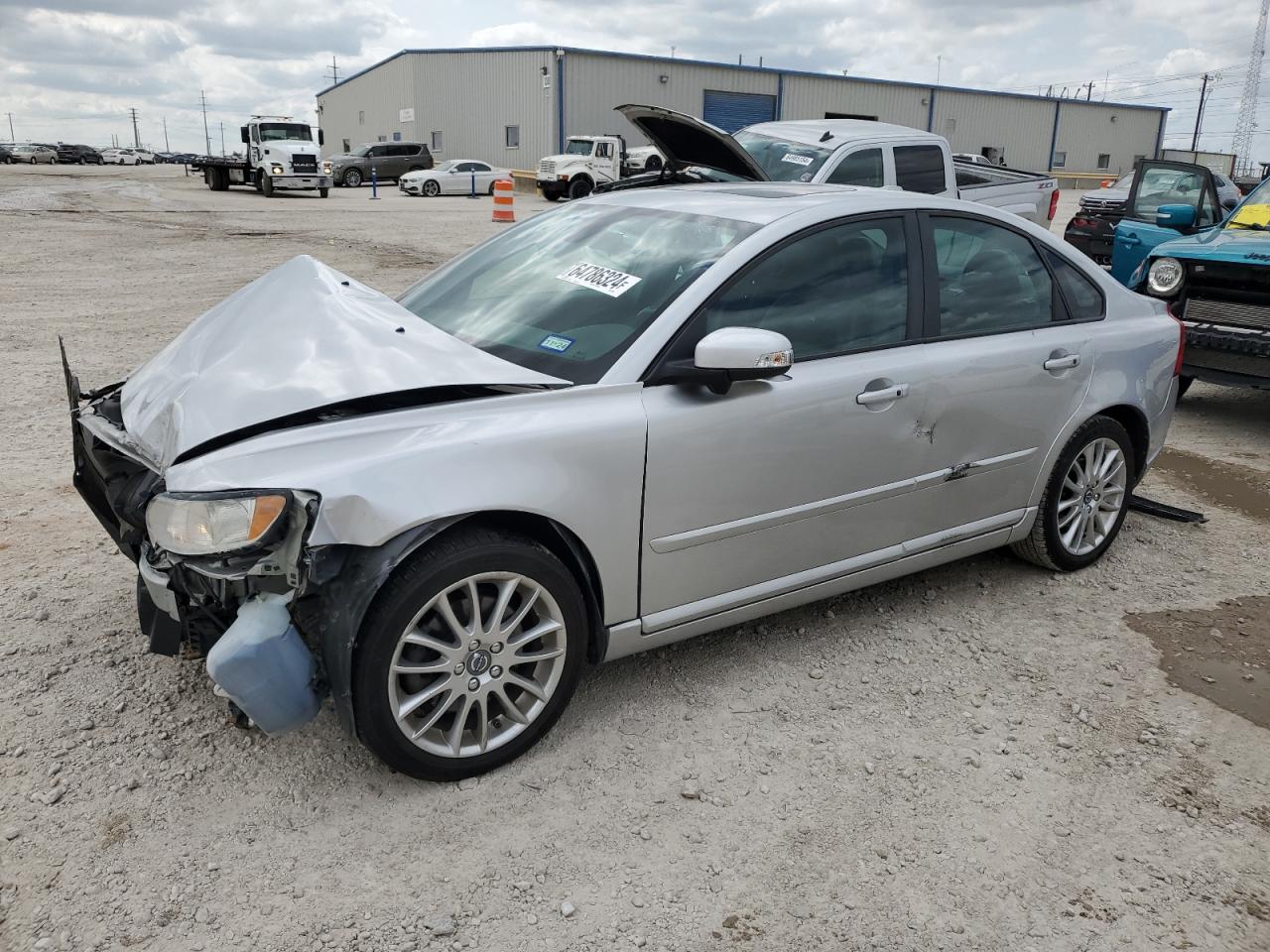 VOLVO S40 2.4I 2010