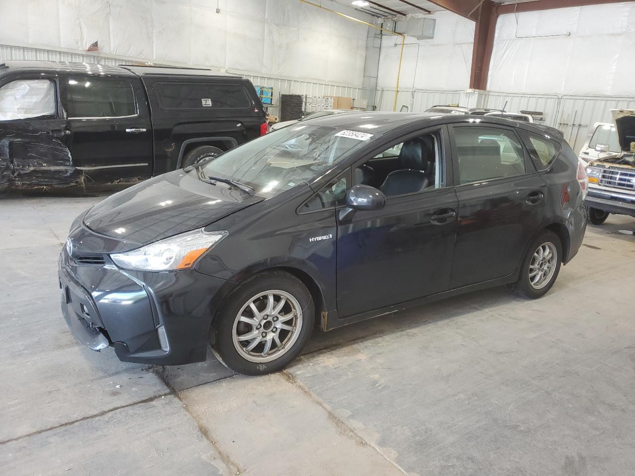 TOYOTA PRIUS V 2015