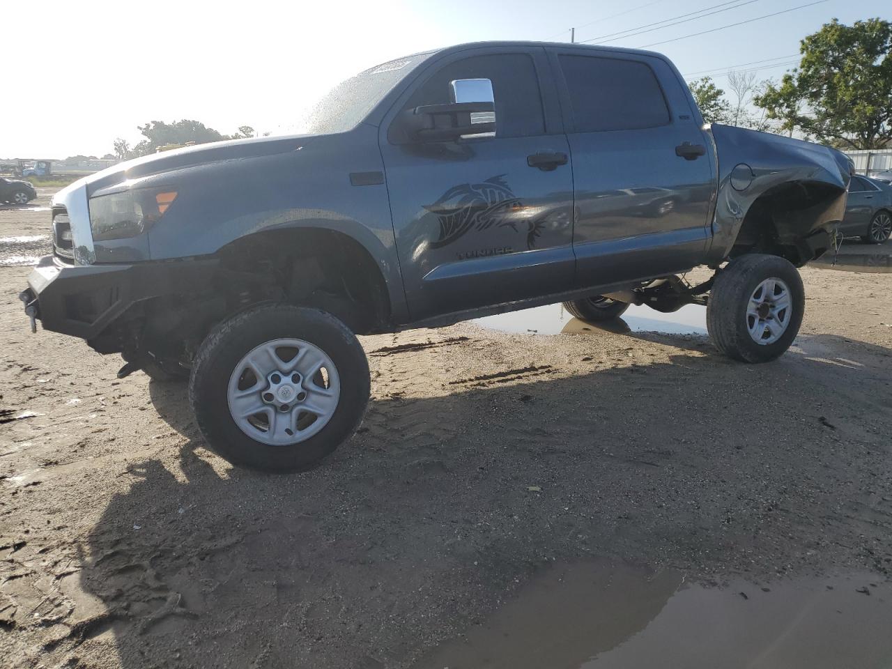 TOYOTA TUNDRA CRE 2009