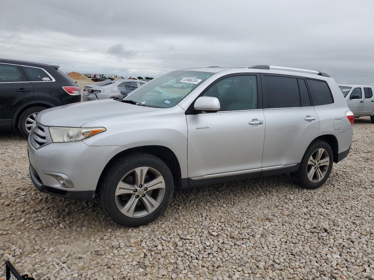 TOYOTA HIGHLANDER 2011