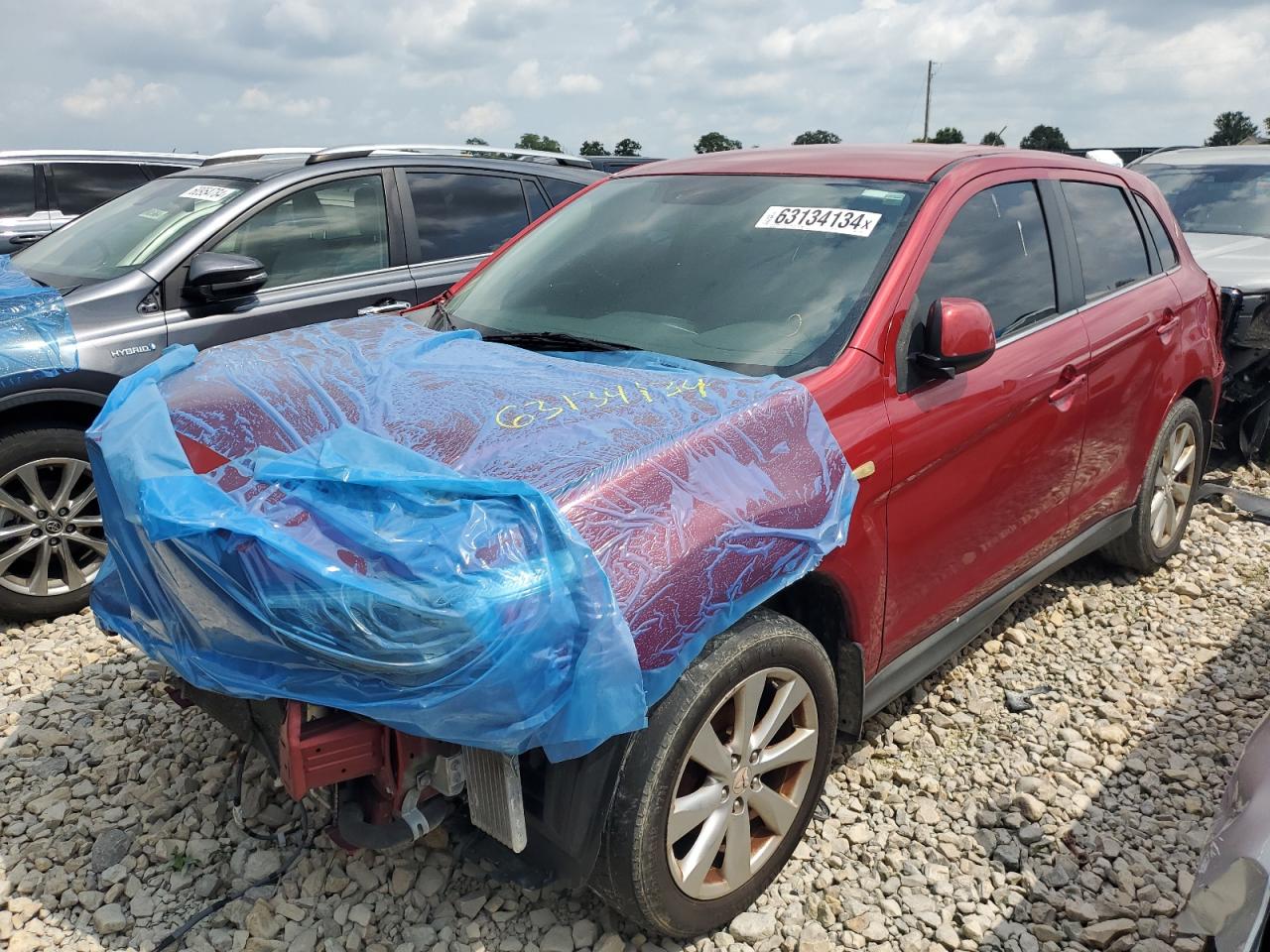 MITSUBISHI OUTLANDER 2015