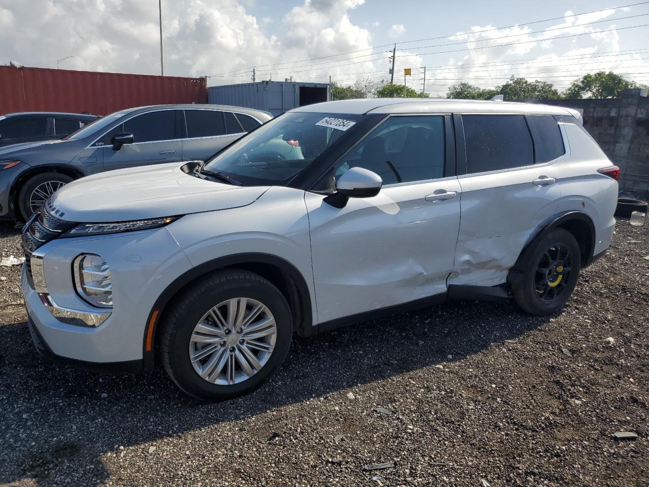 MITSUBISHI OUTLANDER 2024
