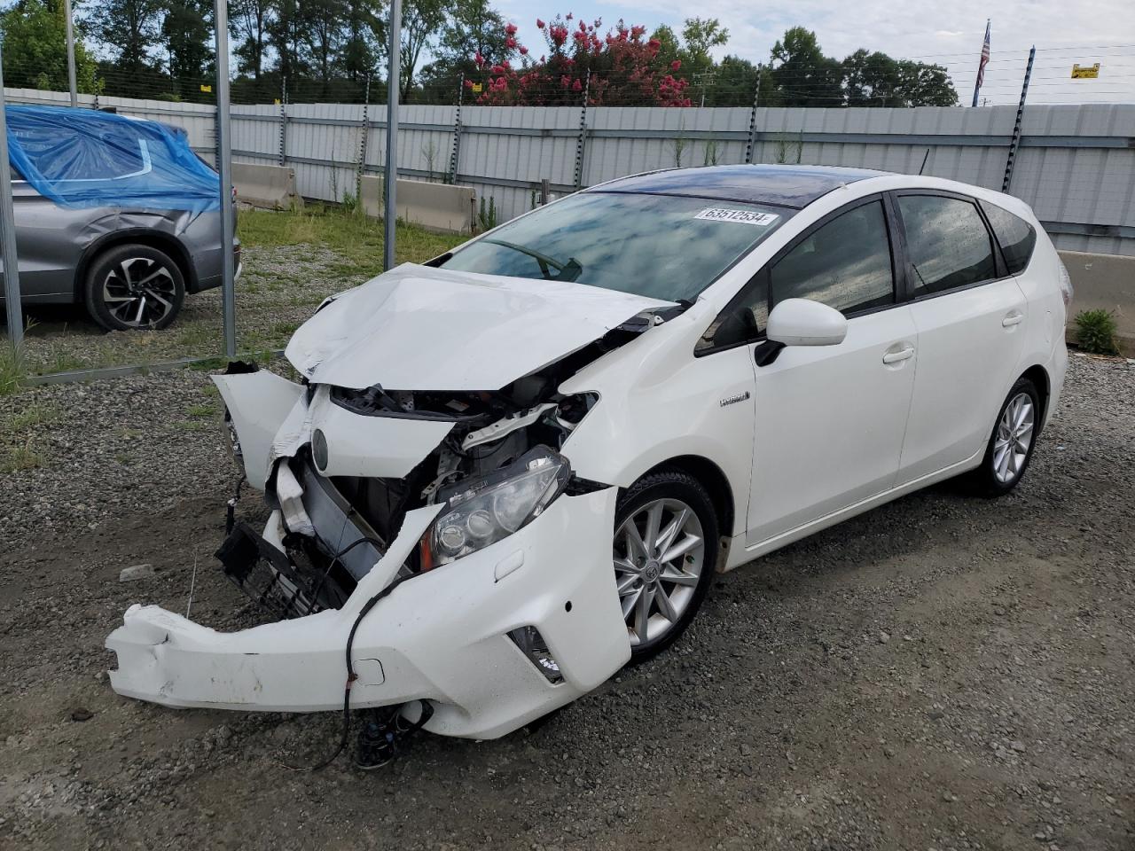 TOYOTA PRIUS V 2014