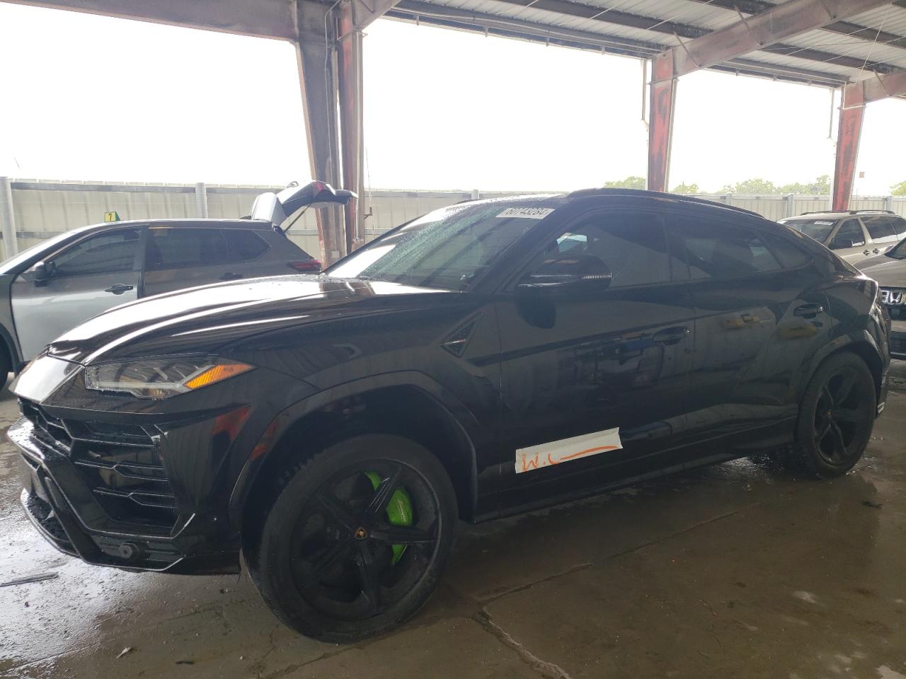 LAMBORGHINI URUS 2019